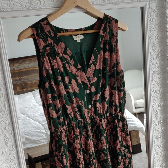 FINAL SALE 🆕 POL LEAF PRINT MAXI  DRESS - Picture 2 of 13